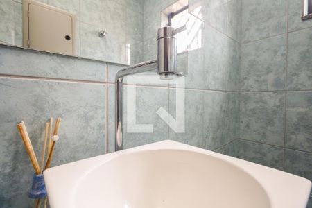 Lavabo de casa à venda com 3 quartos, 203m² em Jardim Textil, São Paulo