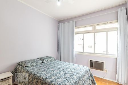 Quarto 2 de apartamento para alugar com 2 quartos, 72m² em Rio Branco, Porto Alegre