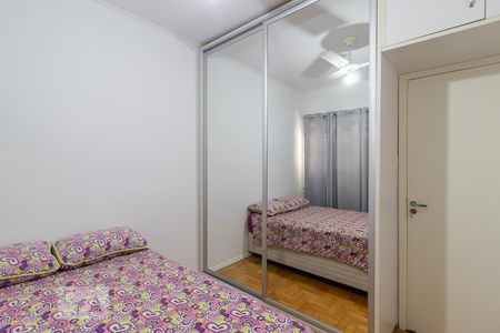 Quarto 1 de apartamento para alugar com 2 quartos, 72m² em Rio Branco, Porto Alegre