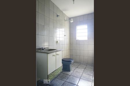 Banheiro de casa para alugar com 1 quarto, 45m² em Jardim Penha, São Paulo