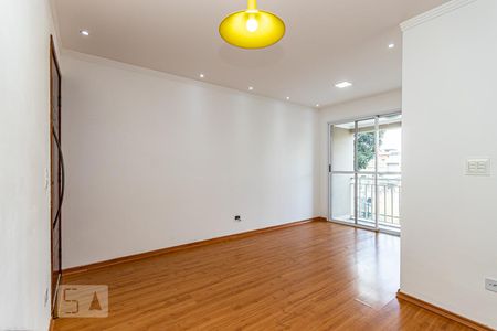 Sala  de apartamento para alugar com 2 quartos, 56m² em Itaquera, São Paulo