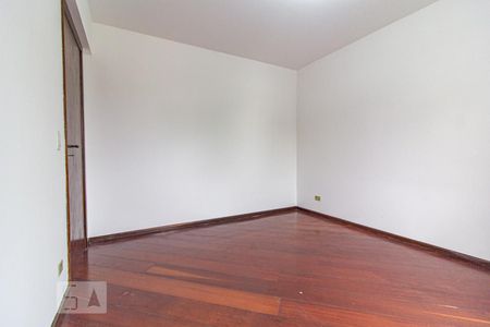 Quarto 1 de apartamento para alugar com 1 quarto, 48m² em Vila Izabel, Curitiba