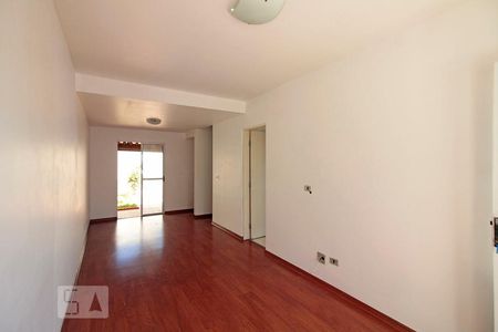 Sala de casa de condomínio para alugar com 3 quartos, 110m² em Granja Viana , Cotia