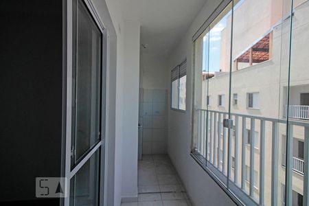 Varanda da Sala de apartamento para alugar com 2 quartos, 53m² em Cemucam, Cotia