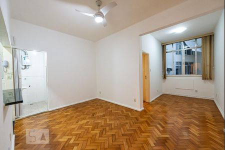 Sala de kitnet/studio à venda com 1 quarto, 52m² em Copacabana, Rio de Janeiro