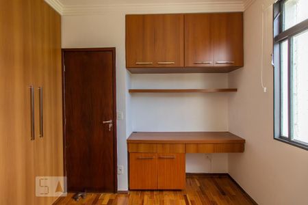 Suíte 1 - Armários de apartamento à venda com 2 quartos, 60m² em Santo Antônio, Belo Horizonte