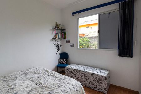 Quarto de apartamento à venda com 2 quartos, 52m² em Jardim Roberto, Osasco