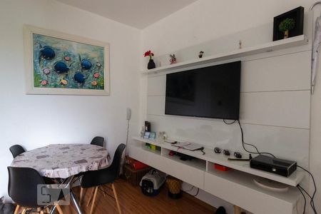 Sala de apartamento à venda com 2 quartos, 52m² em Jardim Roberto, Osasco