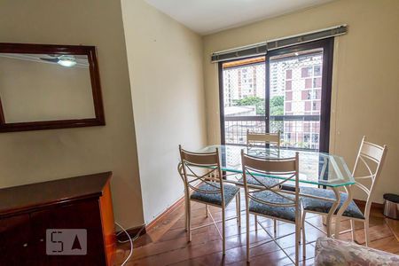 Sala de apartamento à venda com 3 quartos, 76m² em Vila Buarque, São Paulo