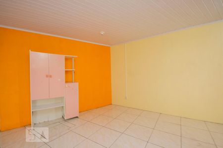 Sala / Quarto / Cozinha de casa para alugar com 1 quarto, 30m² em Passo das Pedras, Porto Alegre