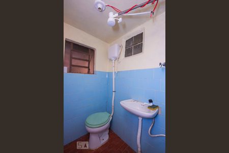 Banheiro de casa para alugar com 1 quarto, 30m² em Passo das Pedras, Porto Alegre