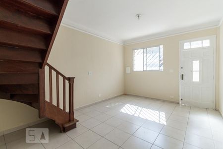 Sala de casa de condomínio para alugar com 2 quartos, 85m² em Vila Prudente, São Paulo