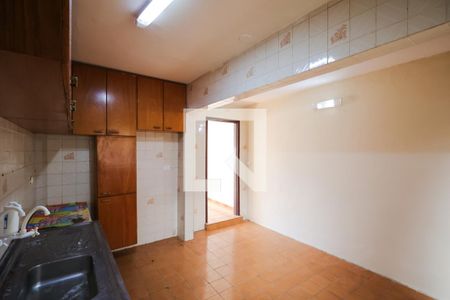 Casa 1: Cozinha 1 de casa à venda com 5 quartos, 210m² em Vila das Mercês, São Paulo