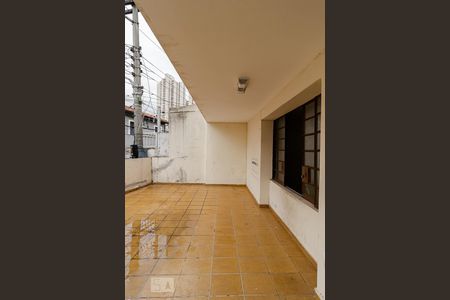 Sacada de casa para alugar com 5 quartos, 210m² em Vila das Mercês, São Paulo