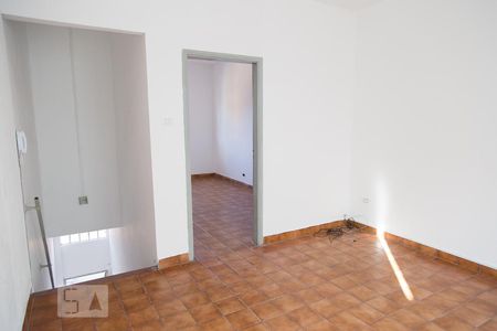 Sala de casa para alugar com 2 quartos, 80m² em Vila Santa Virginia, São Paulo