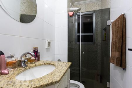 Apartamento à venda com 59m², 2 quartos e 2 vagas Apartamento à venda com 59m², 2 quartos e 2 vagasBanheiro da Suite