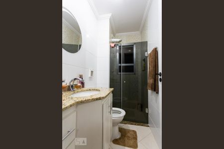 Apartamento à venda com 59m², 2 quartos e 2 vagas Apartamento à venda com 59m², 2 quartos e 2 vagasBanheiro da Suite