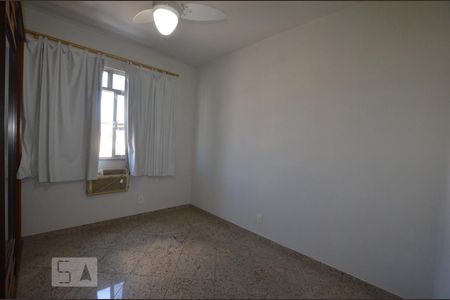 Quarto de apartamento à venda com 2 quartos, 75m² em Penha Circular, Rio de Janeiro