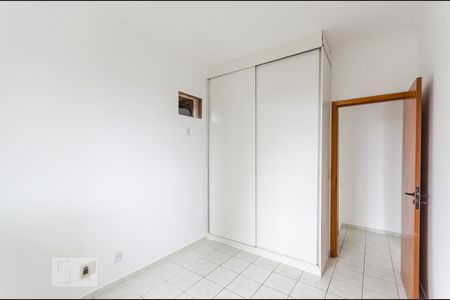 Quarto de apartamento para alugar com 1 quarto, 60m² em Encruzilhada, Santos