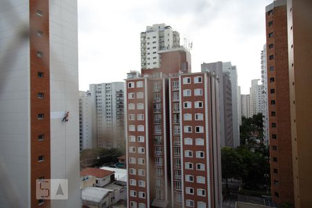 Vista da sala de apartamento para alugar com 2 quartos, 72m² em Moema, São Paulo