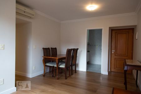 Sala de apartamento para alugar com 2 quartos, 72m² em Moema, São Paulo