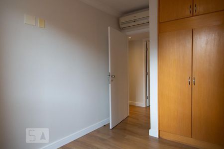 Quarto 1 de apartamento para alugar com 2 quartos, 72m² em Moema, São Paulo