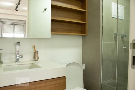 Banheiro de apartamento para alugar com 1 quarto, 50m² em Vila Santa Catarina, São Paulo