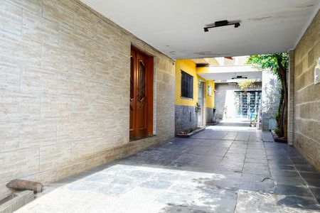 Garagem de casa à venda com 2 quartos, 90m² em Jardim Adutora, São Paulo