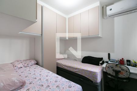 Quarto de casa de condomínio para alugar com 2 quartos, 77m² em Itaquera, São Paulo