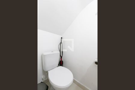 Lavabo de casa de condomínio para alugar com 2 quartos, 100m² em Itaquera, São Paulo