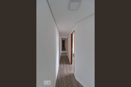 Corredor de apartamento para alugar com 3 quartos, 102m² em Vila Isa, São Paulo