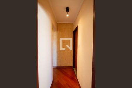 Corredor de apartamento à venda com 2 quartos, 70m² em Bela Vista, Osasco