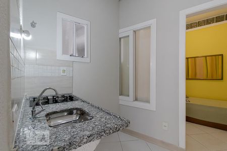 Sala/Cozinha de kitnet/studio para alugar com 1 quarto, 20m² em Cambuci, São Paulo