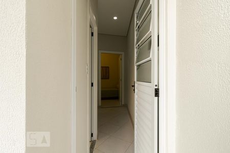 Entrada de kitnet/studio para alugar com 1 quarto, 20m² em Cambuci, São Paulo