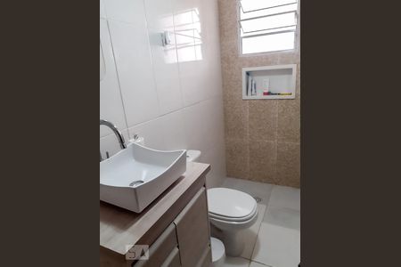 Banheiro - Quarto 1 - Suíte de casa de condomínio para alugar com 2 quartos, 100m² em Vila Nova Aparecida, Mogi das Cruzes