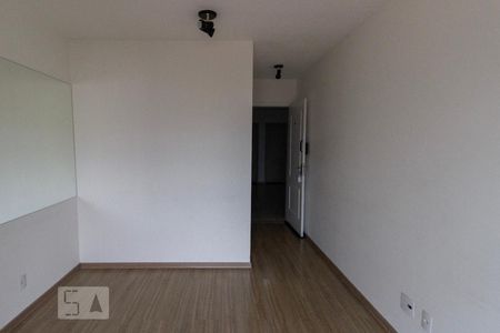 Sala de apartamento para alugar com 2 quartos, 47m² em Jardim Ester Yolanda, São Paulo