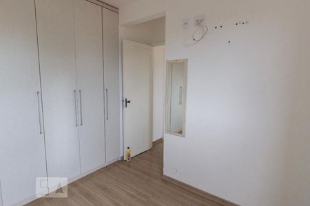 Quarto de apartamento para alugar com 2 quartos, 47m² em Jardim Ester Yolanda, São Paulo