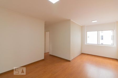 Sala de apartamento para alugar com 2 quartos, 80m² em Vila Olímpia, São Paulo