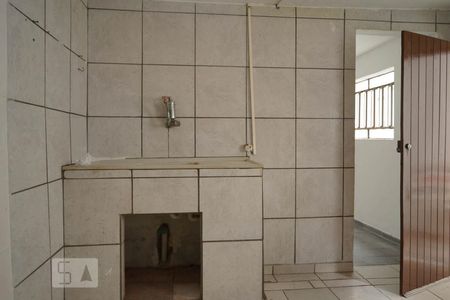 Cozinha de casa para alugar com 1 quarto, 40m² em Vila Palmeiras, São Paulo