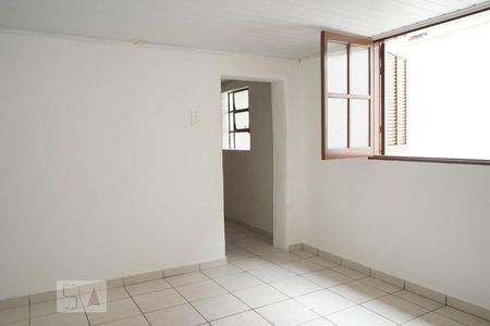 Quarto de casa para alugar com 1 quarto, 40m² em Vila Palmeiras, São Paulo