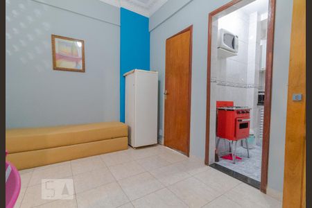 Entrada de kitnet/studio para alugar com 1 quarto, 35m² em Copacabana, Rio de Janeiro