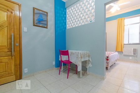 Entrada de kitnet/studio para alugar com 1 quarto, 35m² em Copacabana, Rio de Janeiro