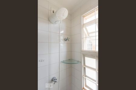 Banheiro de apartamento à venda com 3 quartos, 70m² em Loteamento Parque São Martinho, Campinas