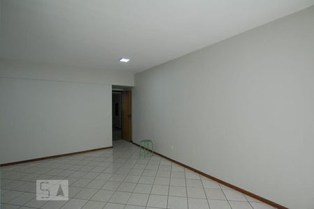 Sala de apartamento para alugar com 3 quartos, 85m² em Setor Bela Vista, Goiânia