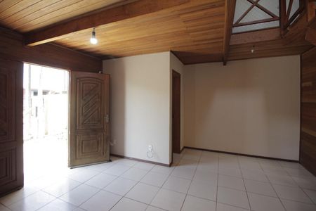 Sala de casa à venda com 2 quartos, 82m² em São José, Canoas