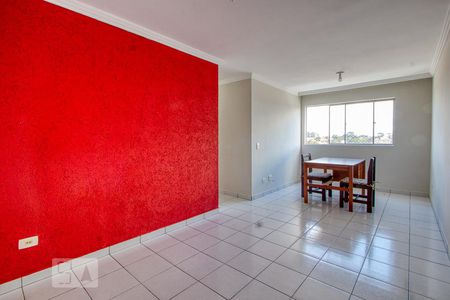 Sala de apartamento para alugar com 3 quartos, 62m² em Santa Cândida, Curitiba