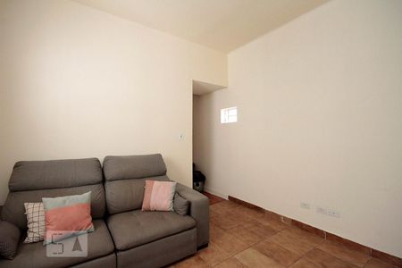 Apartamento à venda com 74m², 2 quartos e sem vagaSala