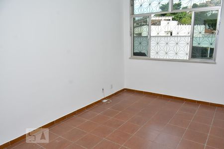 Sala de apartamento à venda com 2 quartos, 60m² em Tauá, Rio de Janeiro