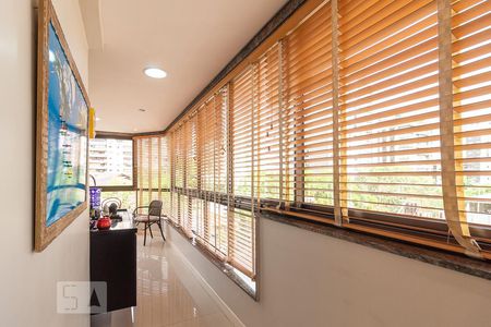 Sala de apartamento à venda com 3 quartos, 146m² em Auxiliadora, Porto Alegre