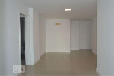 Sala de apartamento para alugar com 3 quartos, 120m² em Ingá, Niterói